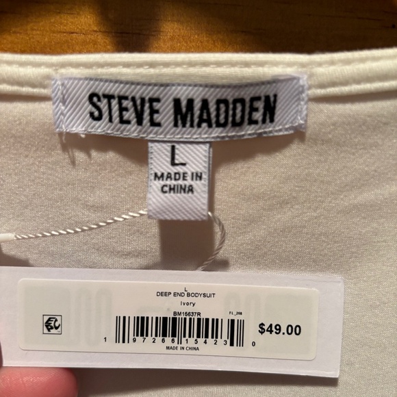 Steve Madden Deep End Bodysuit Ivory Large NWT - Picture 4 of 6